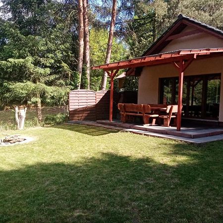 Urokliwy Domek Nad Brzegiem Jeziora Lubiatow  Экстерьер фото